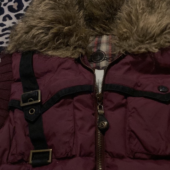 Vest with fur - Picture 7 of 11